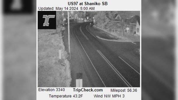 Traffic Cam Shaniko: US97 at - SB Player