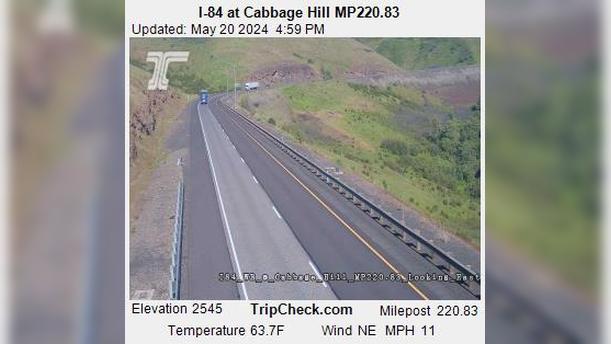 Traffic Cam Umatilla: I-84 at Cabbage Hill MP220.83 Player