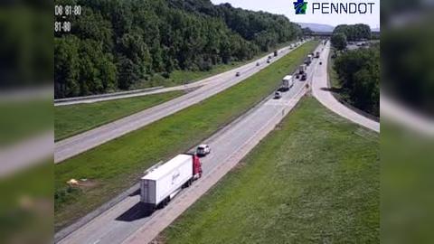 Traffic Cam Grantville: I-81 @ EXIT 80 (PA 743) - HERSHEY Player
