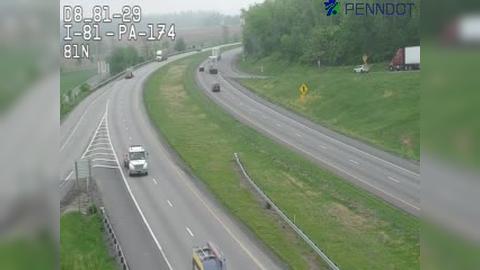 Traffic Cam Cleversburg Junction: I-81 @ EXIT 29 (PA 174 KING ST) Player