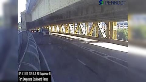 Traffic Cam Downtown: I-279 @ MM 0.3 (FT DUQUESNE BLVD) Player