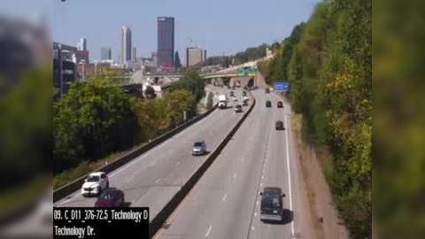 Traffic Cam South Oakland: I-376 @ MM 72.5 (TECHNOLOGY DR) Player