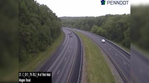 Traffic Cam Franklin Park: I-79 @ MM 70.2 (RED MUD HOLLOW RD) Player
