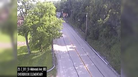 Traffic Cam Overbrook: PA 51 @ MIDWOOD AVE Player