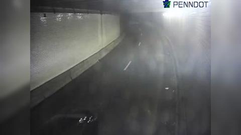 Traffic Cam South Philadelphia: 26TH ST @ MM 1.1 (NORTHBOUND TUNNEL TO I-76 WEST) Player