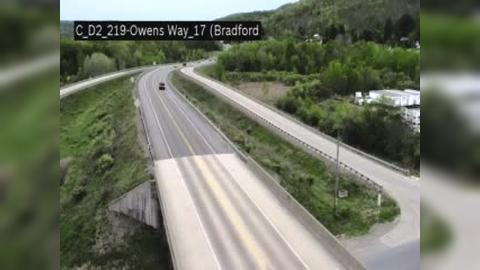 Traffic Cam Bradford Township: US 219 @ OWENS WAY EXIT Player
