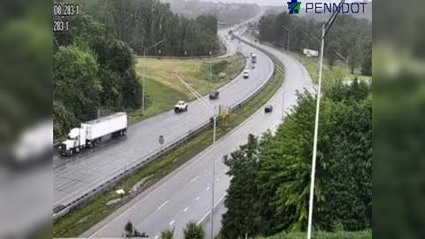 Traffic Cam Highspire: I-283 @ EXIT 1A (PA 283 EAST HARRISBURG INTERNATIONAL AIRPORT/LANCASTER) Player