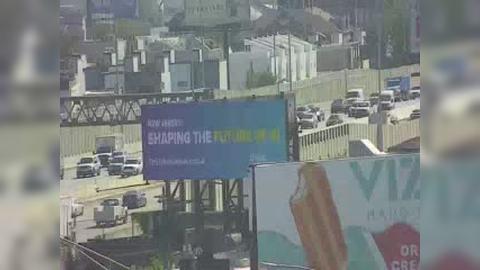 Traffic Cam Northern Liberties: I-95 @ MM 23.5 (GIRARD AVE) Player