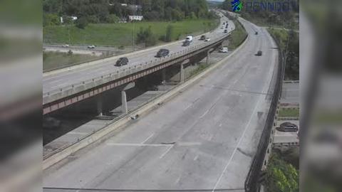 Traffic Cam Lower Merion Township: I-476 @ MM 15 (OLD GULPH RD) Player