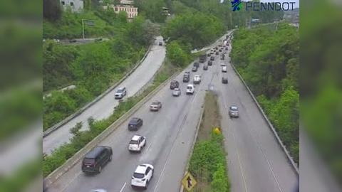 Traffic Cam Lower Merion Township: I-76 @ EXIT 339 (US 1 SOUTH CITY AVE) Player