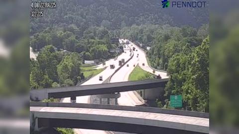 Traffic Cam Dauphin: US 22/322 @ PA 225 EXIT Player