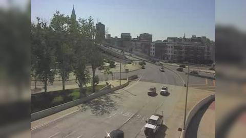 Philadelphia: I-676 @ MM 1.7 (6TH ST/BEN FRANKLIN BRIDGE) Traffic Camera