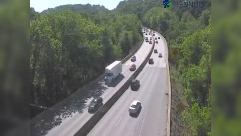 Traffic Cam Upper Merion Township: I-76 @ EXIT 330 (PA 320 GULPH MILLS) Player