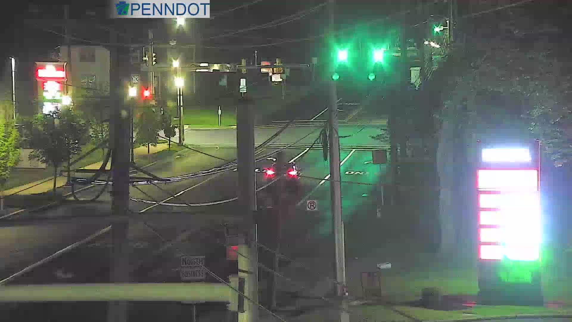 Traffic Cam Montgomery Township: DOYLESTOWN RD @ COUNTY LINE RD Player