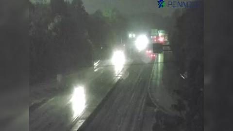 Traffic Cam Falls Township: US 1 @ OXFORD VALLEY EXIT Player