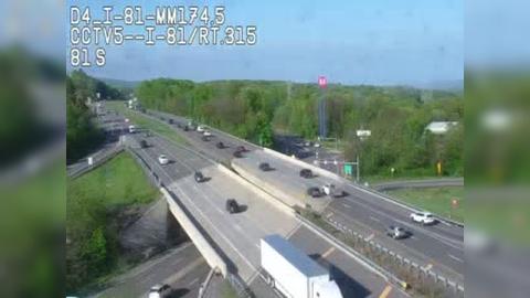 Traffic Cam Old Boston: I-81 @ EXIT 175 (PA 315 NORTH DUPOINT/PITTSTON) Player