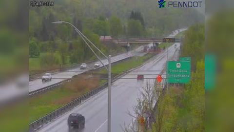 Traffic Cam Great Bend: I-81 @ EXIT 230 (PA 171) - SUSQUEHANNA Player