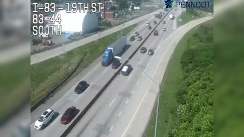 Harrisburg: I-83 @ EXIT 44B (19TH ST) Traffic Camera