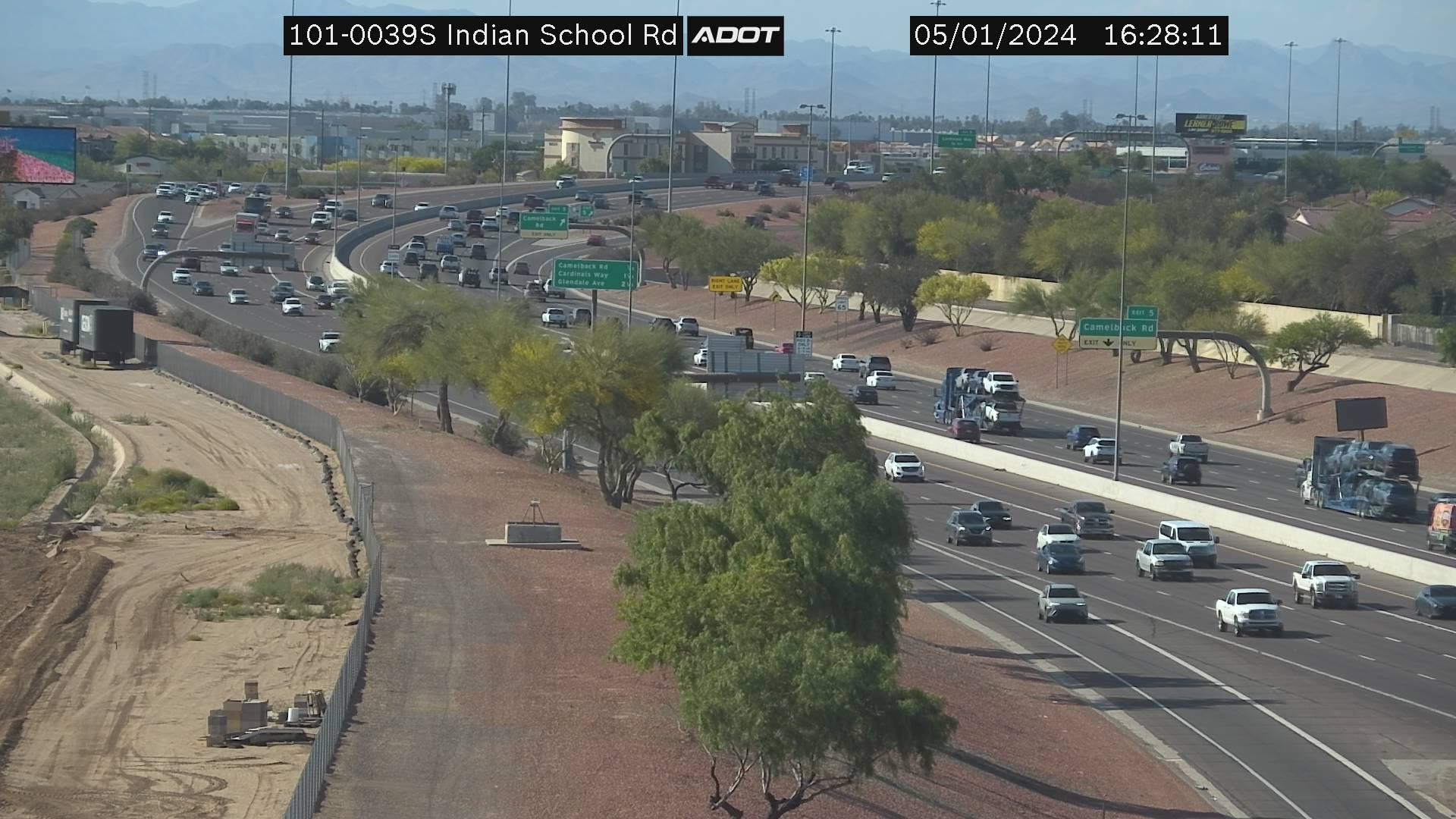 Traffic Cam Youngstown: Loop 101 South at Indian School Rd Player