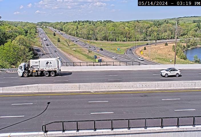 Traffic Cam Exit 12A Northbound (Route 44) - Exit 12A Northbound (Route 44) Player