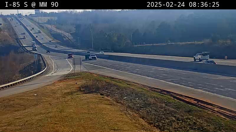 Traffic Cam Gaffney: I-85 S @ MM Player