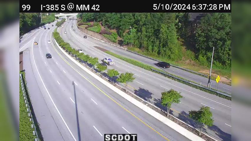 Traffic Cam Greenville: I-385 S @ MM 42 (Stone Ave) Player