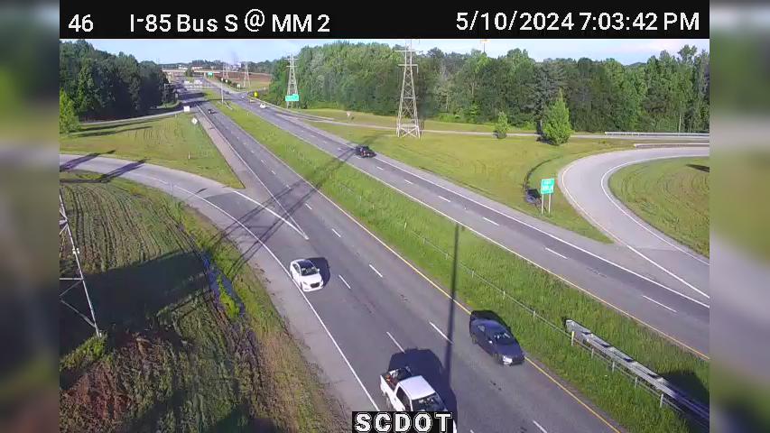 Traffic Cam Fairforest: Bus. 85 S @ MM 2 (I-26) Player