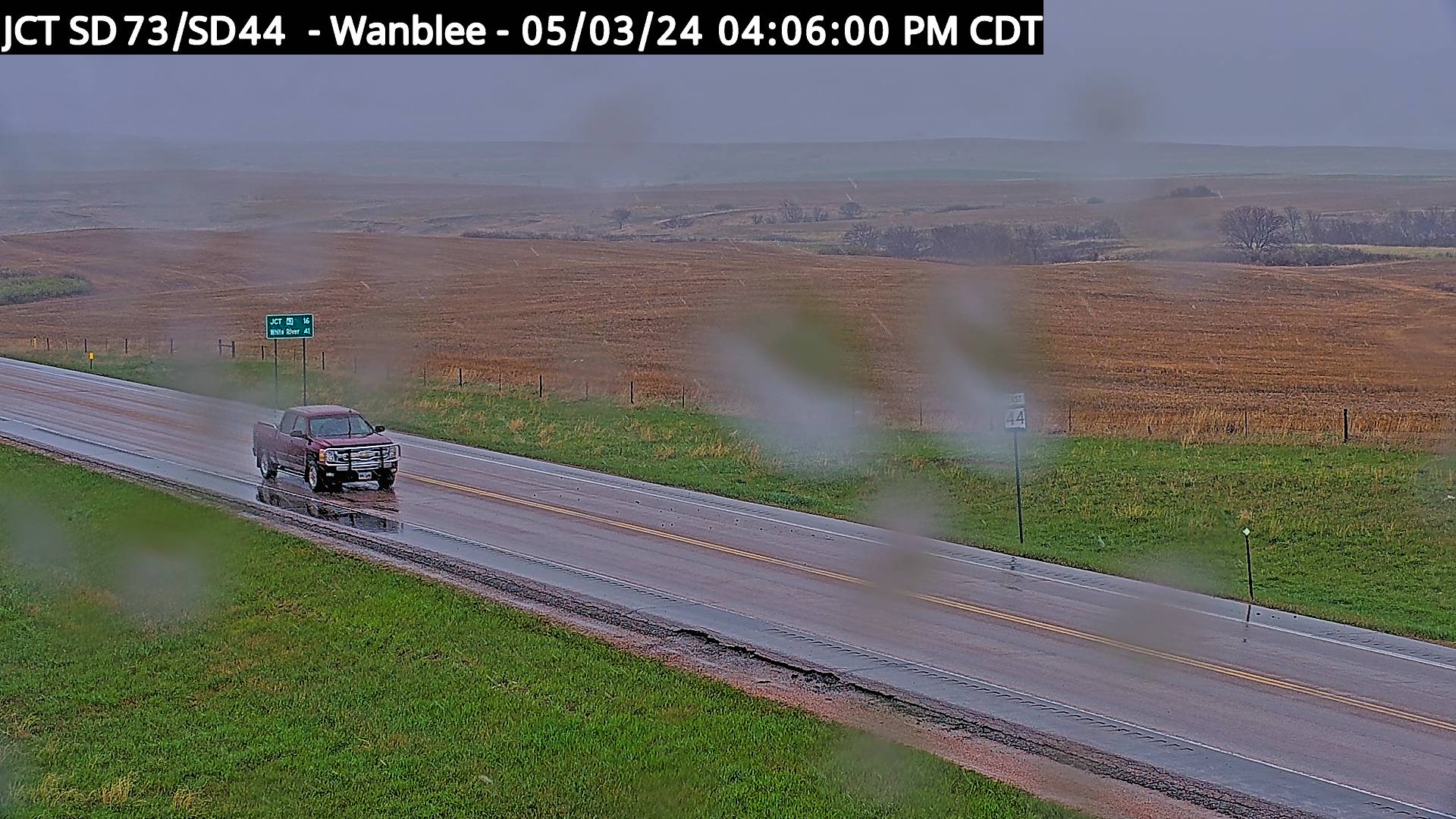 7 miles east of Wanblee at SD-44 & SD-73 - East Traffic Camera