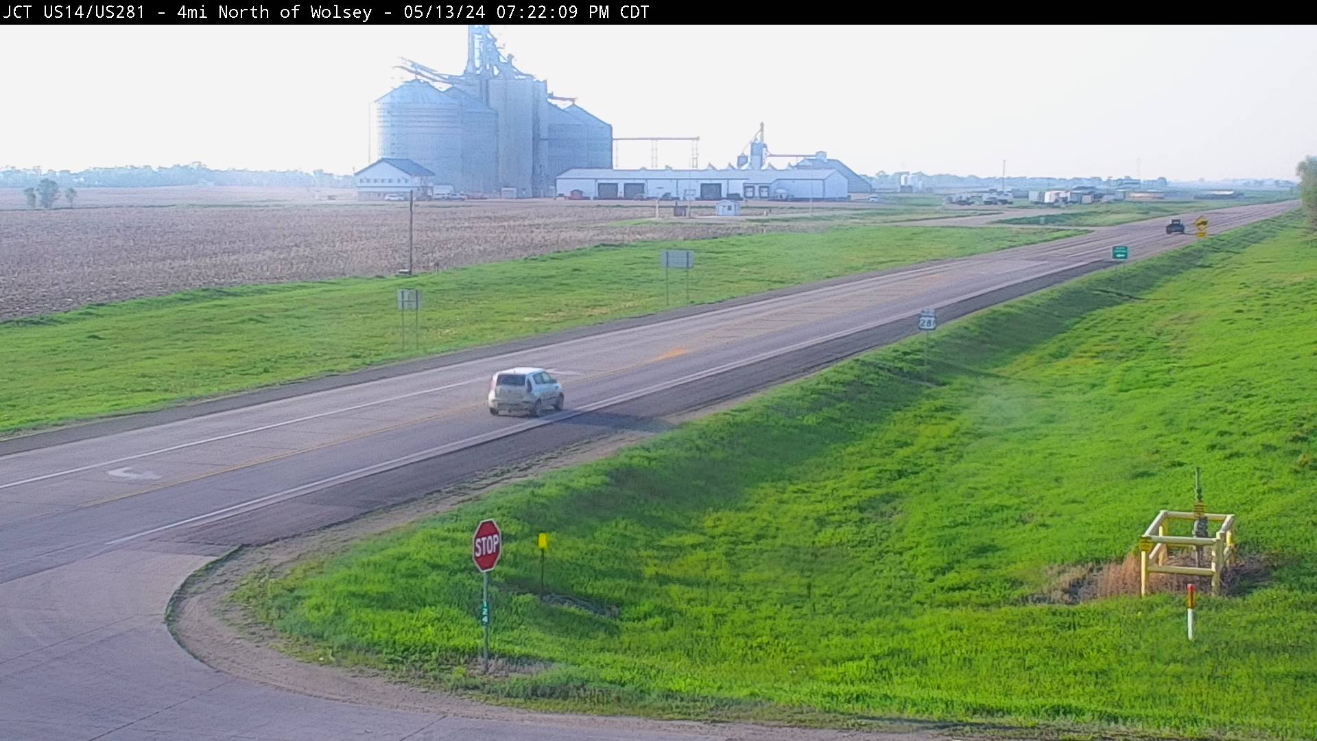 4 miles north of town at junction US-14 & US-281 - North Traffic Camera