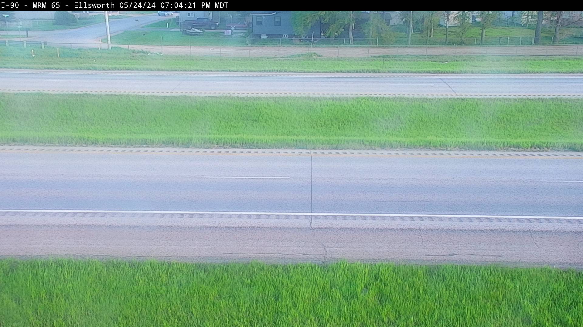 Traffic Cam 4 miles east of town along I-90 @ MP 65.2 - South Player