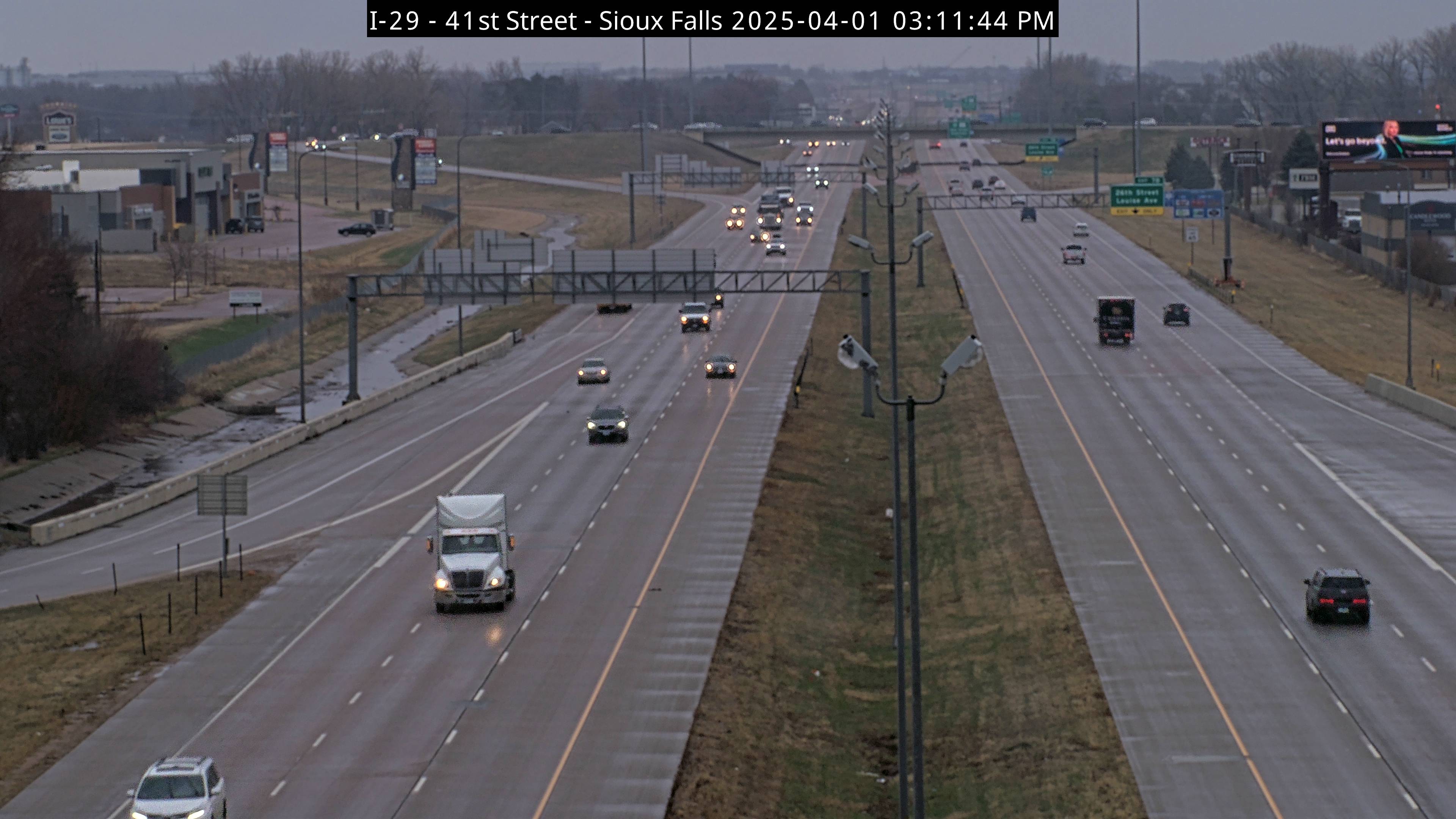 Traffic Cam I-29 @ W 41st St (Exit 77) - North Player