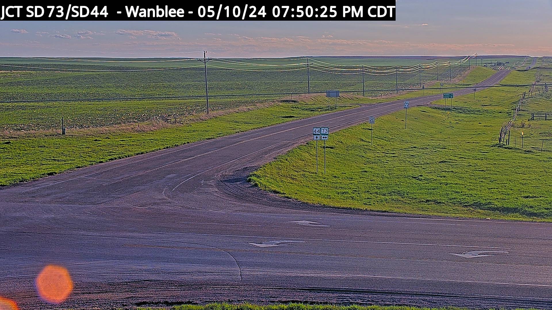 7 miles east of Wanblee at SD-44 & SD-73 - West Traffic Camera