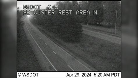 Traffic Cam Custer: I-5 at MP 269.2: SB - Rest Area North Player