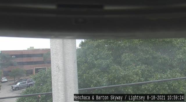 Traffic Cam  MENCHACA RD / BARTON SKWY (Lightsey Rd) Player