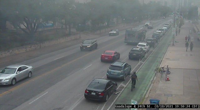 Traffic Cam  GUADALUPE ST / 24TH ST Player