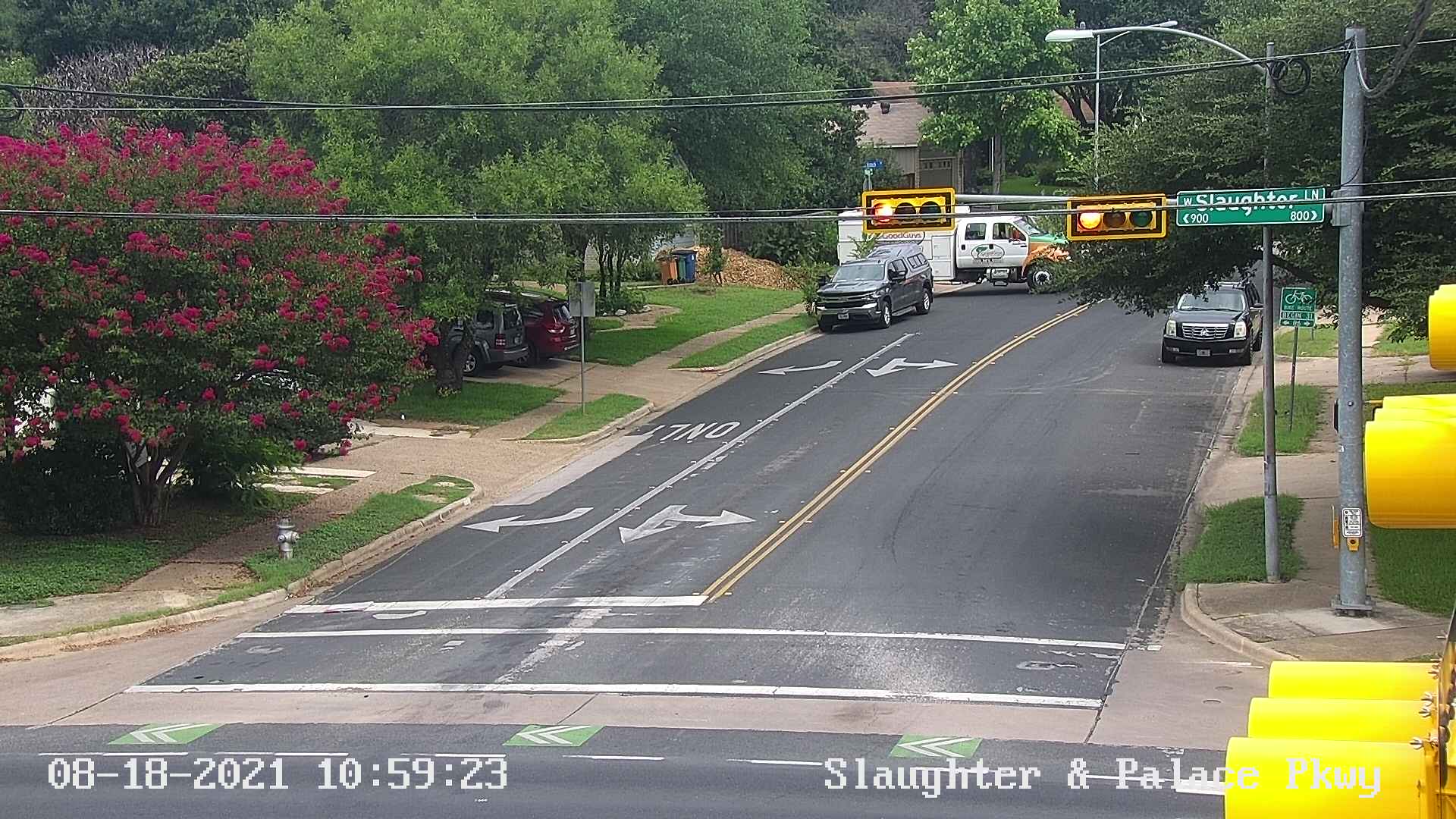 Traffic Cam  SLAUGHTER LN / PALACE PKWY Player