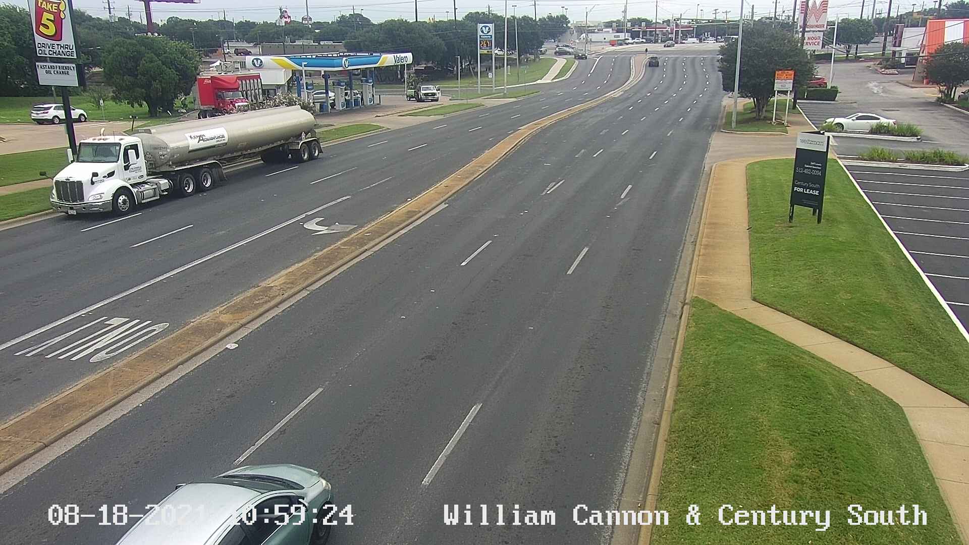 Traffic Cam 701 BLK E WILLIAM CANNON DR (CENTURY SOUTH) Player