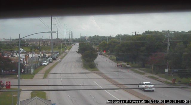  RIVERSIDE DR / MONTOPOLIS DR Traffic Camera