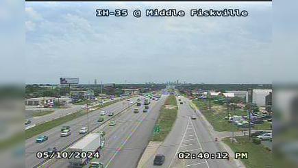 Traffic Cam Austin › North: I-35 @ Middle Fiskville Player