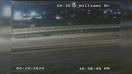 Traffic Cam Georgetown › North: I-35 @ Williams Drive Player