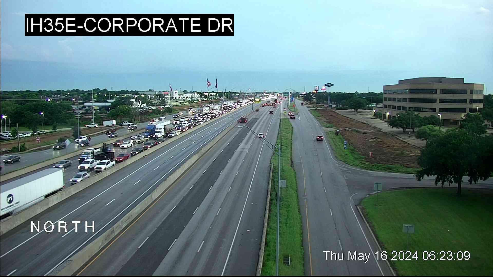 Traffic Cam Lewisville › North: I-35E @ Corporate Dr Player
