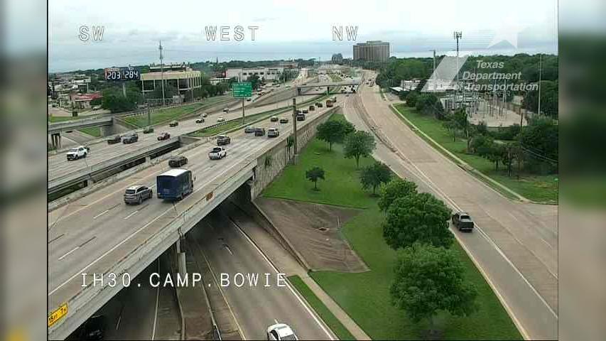 Fort Worth › East: I-30 @ Camp Bowie Traffic Camera