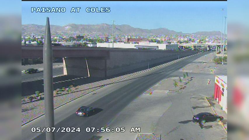 El Paso › West: US-62/Paisano @ Coles Traffic Camera