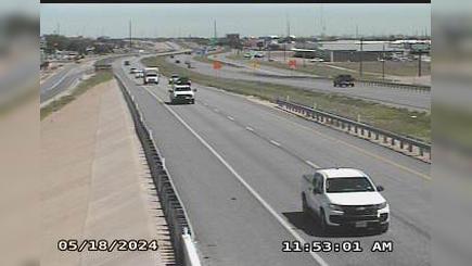 Traffic Cam Lubbock › South: I-27@98TH Player