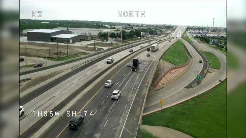 Traffic Cam Burleson › North: I-35W @ SH 174 Player