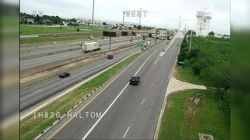 Traffic Cam Haltom City › East: I-820NL @ Haltom Player