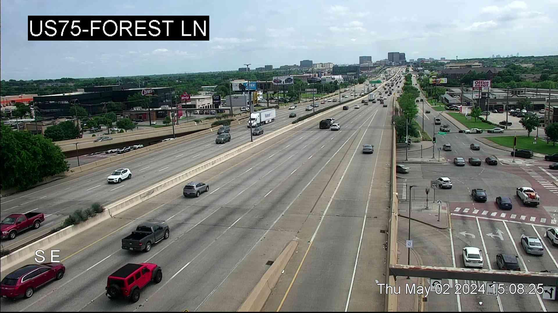 Traffic Cam Dallas › North: US 75 @ Forest Player