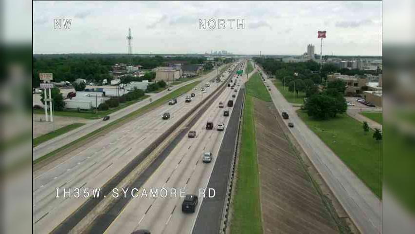 Traffic Cam Fort Worth › North: IH35W @ Sycamore School Player