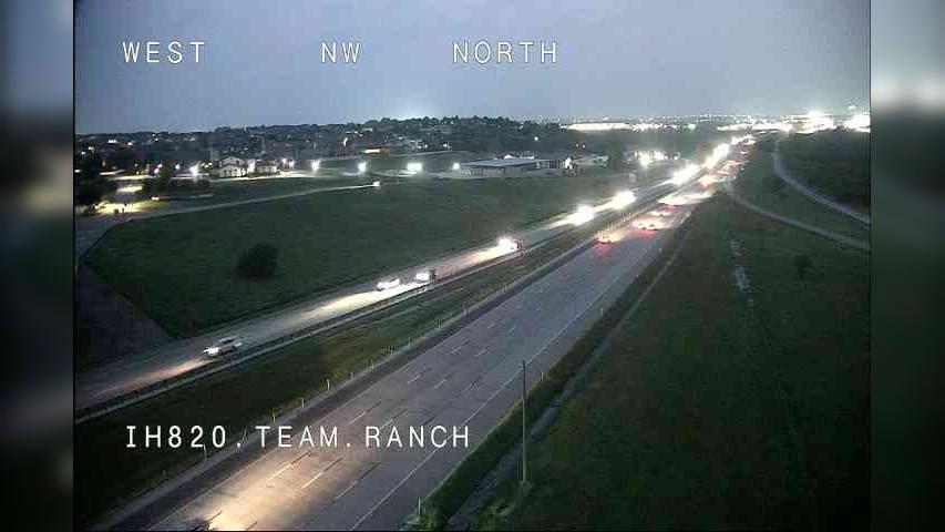 Traffic Cam Fort Worth › East: I-820WL @ Team Ranch Player