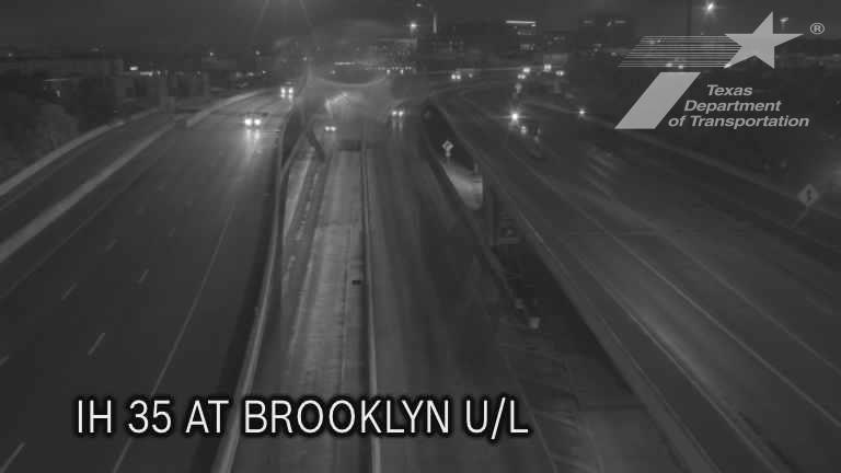 San Antonio › North: IH 35 at Brooklyn (Upper Lvl) Traffic Camera